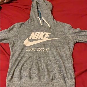 Nike pullover size s